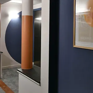 Hotel Aero 44, Charleroi